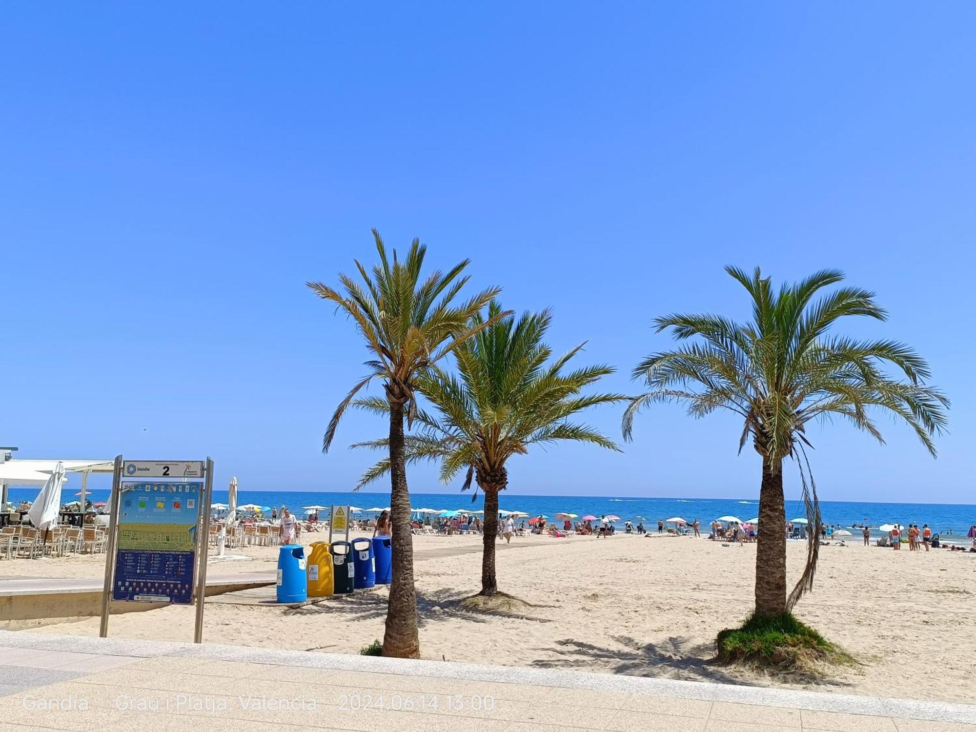 Mare De Deu, Vivienda Vacacional Para Familias Y Mayores De 25 Anos En El Grao De Gandia-Playa Playa de Gandia Luaran gambar