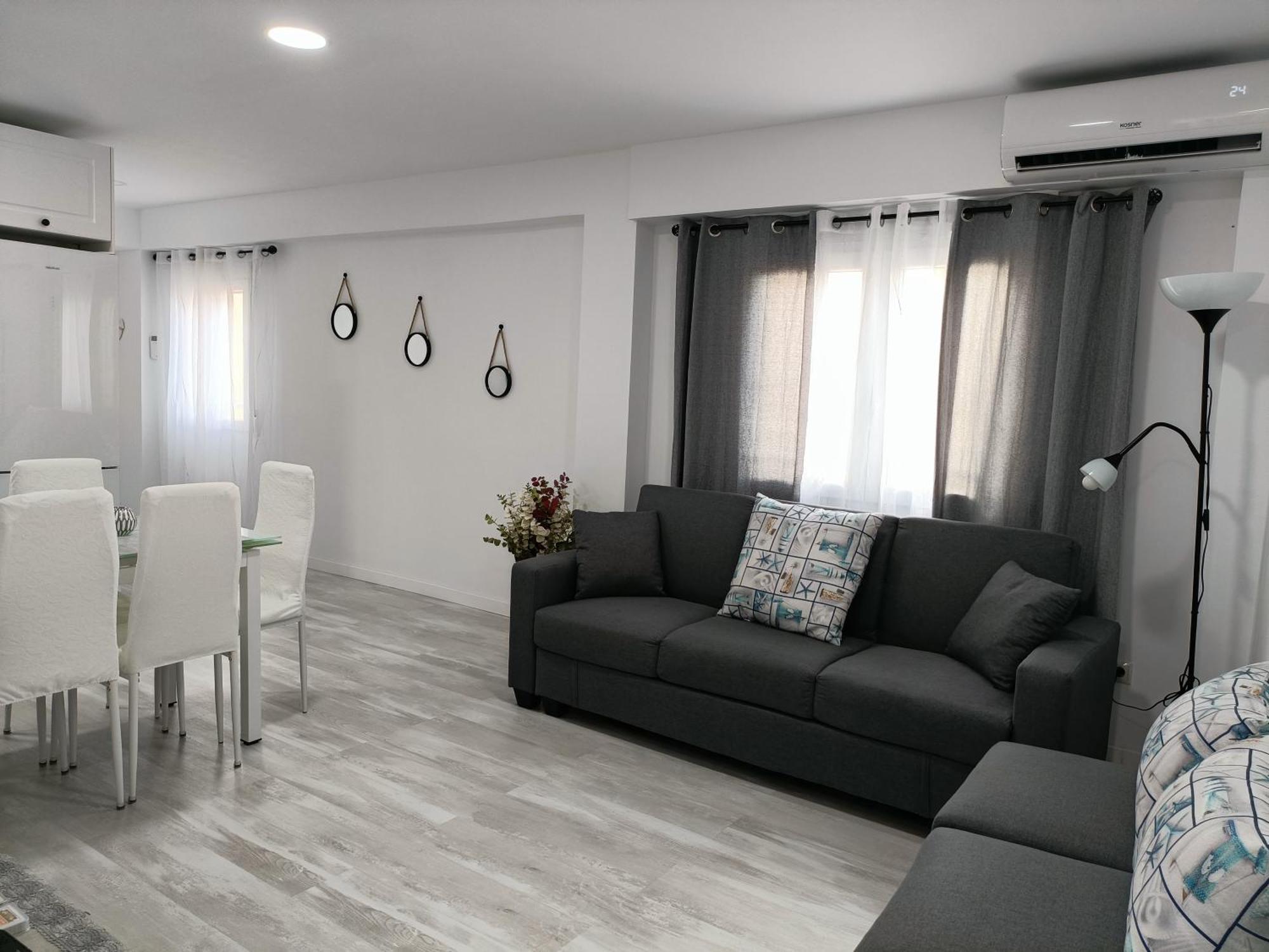 Mare De Deu, Vivienda Vacacional Para Familias Y Mayores De 25 Anos En El Grao De Gandia-Playa Playa de Gandia Luaran gambar